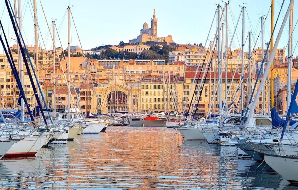 Cocon Marseillais, Centre-ville, Vieux-port - Rue Paradis, Renove, Climatise, 2pers