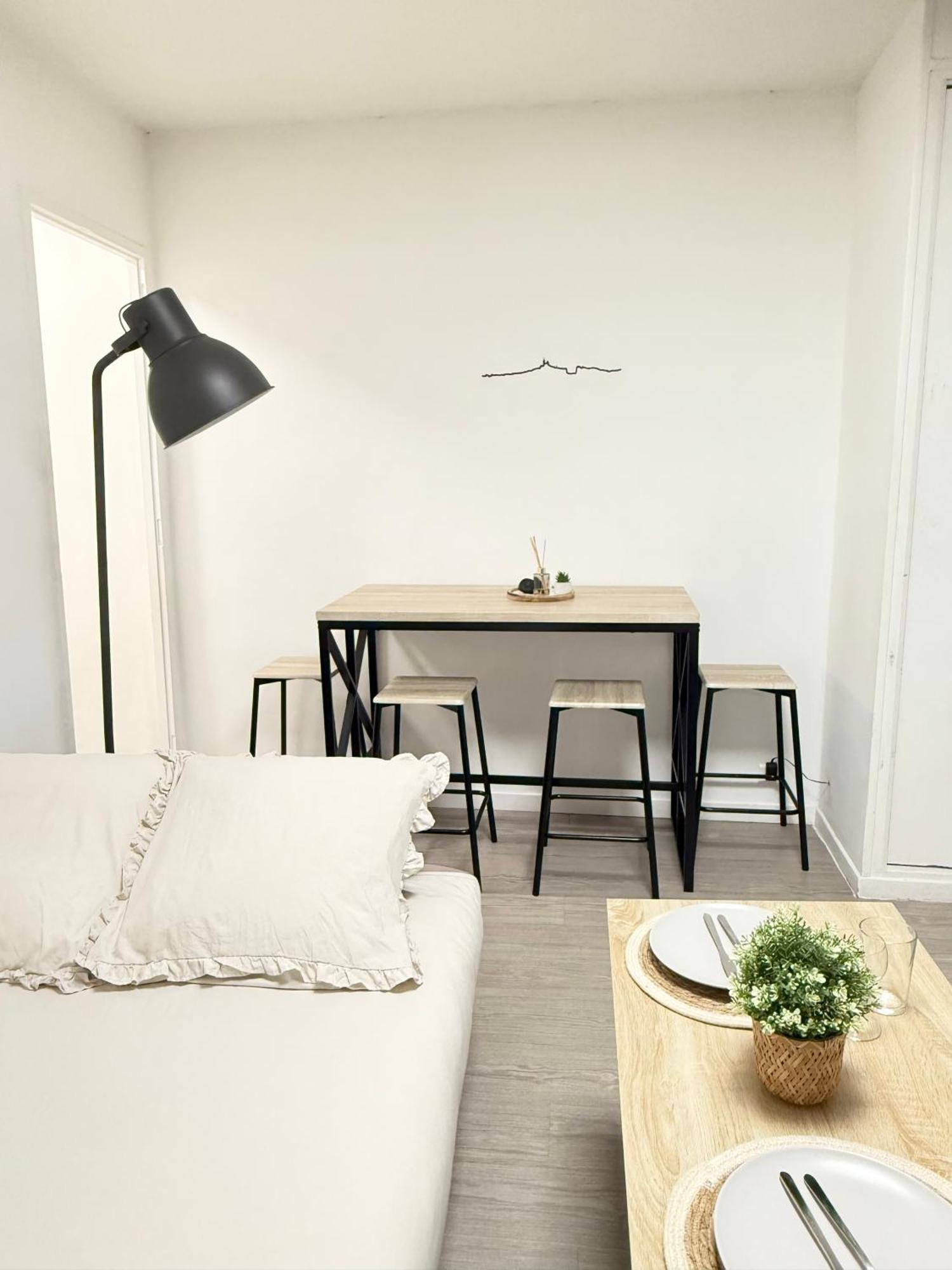 Cocon Marseillais, Centre-ville, Vieux-port - Rue Paradis, Renove, Climatise, 2pers Appartement